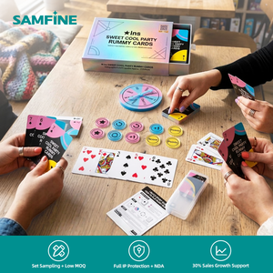 Cartes de Rummy Modernes et Tendance <span class=keywords><strong>pour</strong></span> Soirées, avec Boîte Holographique, Jeu <span class=keywords><strong>pour</strong></span> Adultes, Durables, Écologiques, Cartes à Jouer Personnalisées - Product Image 1