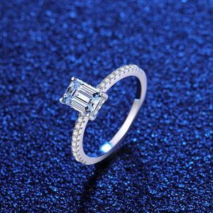 แหวนเงินแท้ S925 ประดับเพชรโมอิสซาไนต์ทรงลูกบาศก์ 1 กะรัต สี D ความสะอาด VVS เครื่องประดับผู้หญิงขายดี - Product Image 6