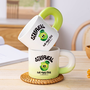 Taza de Cerámica con Diseño de Manzana Verde, 330 ml, Diseño Animado, para Regalo y Uso Diario - Product Image 1