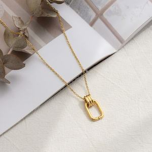 Collar con Logotipo Personalizado, Resistente al Deslustre, Impermeable, de Acero Inoxidable, Chapado en Oro de 18k, con Marco Cuadrado para Mujer - Product Image 3