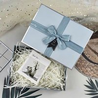 Boîte cadeau rigide élégante mate avec couvercle à nœud et base pour cosmétiques, anniversaires, mariages, fêtes, parfums, souvenirs et emballages cadeaux