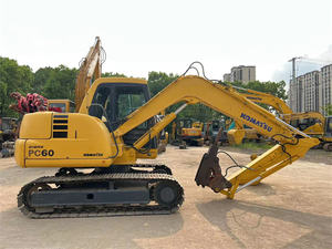 Excavatrice Komatsu Pc60 de haute qualité à bas prix mini-pelle d'occasion de 6 tonnes avec marteau brise-roche à vendre - Product Image 2