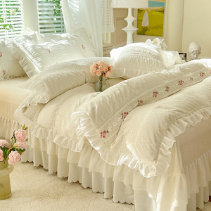 <span class=keywords><strong>Set</strong></span> di Quattro Pezzi in Stile Principessa Francese con Bordo in Cotone Lavato, Ricamato, Monocolore, Effetto Bubble-Sheen, Stile Coreano - Product Image 5