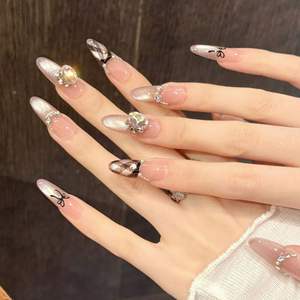 Nouveau produit lancé : Ongles à presser faits main, motif œil de chat rayé marron, design nœud, forme carrée, style stiletto, prêts à poser - Product Image 3