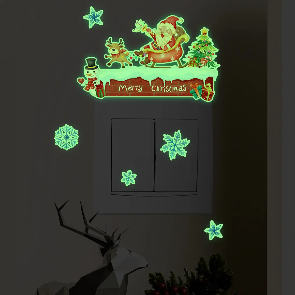 Vente en gros PVC personnalisé lumineux de Noël lueur dans le noir chambre d'enfant interrupteur de lumière décoratif Stickers muraux pour chambre à coucher