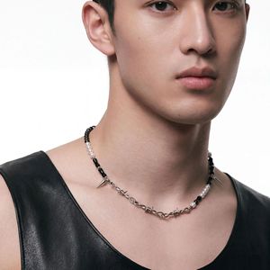 Collana Punk Goth con Catena Cubana Nera e Bianca con Perle e Rivetti Scuri, Stile Hip-hop, di Tendenza in Europa e Stati Uniti - Product Image 3