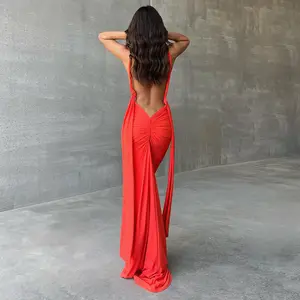 Verão sexy backless off-ombro costura esfregão plissado profundo v Suspender vestido mulheres