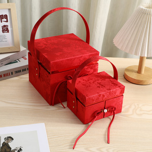 Cajas de Regalo de Boda Jinxi, Estilo Chino Rojo con Asa para Recuerdos de Boda - Product Image 4