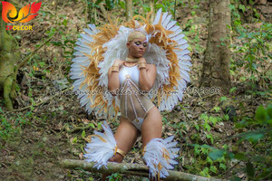 ZPDECOR <span class=keywords><strong>Piume</strong></span> d'Aquila Arrotondate d'Ala <span class=keywords><strong>di</strong></span> Tacchino <span class=keywords><strong>Bianche</strong></span> con Punta Nera all'Ingrosso dalla Fabbrica per Abiti da Festa a Tema Carnevale - Product Image 6