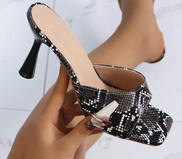 ตามที่แสดง