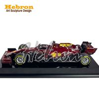 Sculpture de voiture de Formule 1 sur mesure, grand modèle grandeur nature en résine et fibre de verre pour collection et exposition des passionnés de voitures