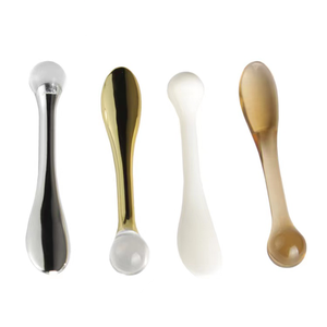 Espátula de plástico para maquillaje, crema facial de belleza blanca y negra, cuchara cosmética, venta al por mayor - Product Image 1
