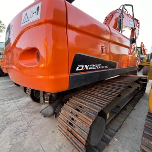 Excavatrice d'occasion Doosan DX225LC-9C de 21,5 tonnes, excavatrice hydraulique sur chenilles Doosan DX225 de 22T, faible nombre d'heures, prix de vente d'occasion - Product Image 2