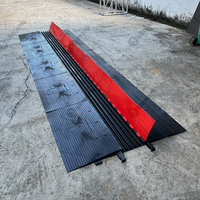 2 3 5 canaux TPU Polyuréthane Speed Bump Wire Protection ADA Compliant Access Outdoor Protector Cable Ramps with Portable Cart