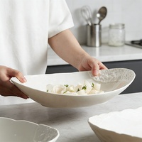 Vaisselle et assiettes écologiques de style nordique avec logo personnalisé, assiette à dîner ovale en céramique blanche pour la maison, l'hôtel, le restaurant
