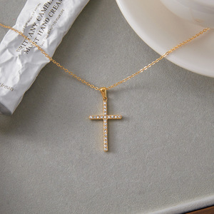 Mode Pendentif Collier Classique 18k En Acier Inoxydable Blanc Zircon Croix Pendentif Collier pour Femmes - Product Image 4