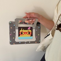 Étui de protection anti-chute pour tablette Meracly, motif étoiles et pois colorés, compatible avec iPad Air 5 10,9 pouces / 8,3 pouces / 12,9 pouces