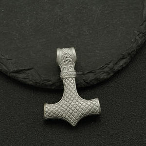 Colgante de acero inoxidable con martillo de <span class=keywords><strong>Thor</strong></span> Vikingo, colgante de joyería de fundición de cera 3D personalizado de fábrica - Product Image 3