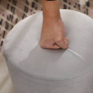 Otomana Elegante y Sencilla con Diseño de Patas Cromadas, Forma Redonda, Tapizada en Terciopelo, Mueble para Sala de Estar, Taburete y Otomana para el Hogar - Product Image 4