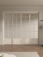 Puerta Corredera de Vidrio de 4 Paneles con Diseño Arqueado Minimalista, Marco Delgado y Vidrio Estriado para Interiores de Casas de Lujo