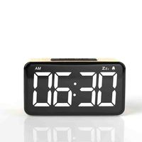 Horloge numérique de table de bureau électronique en bois LED Horloge LED Horloge de réveil moderne Nouveau type Meilleure vente