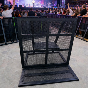 Barrière <span class=keywords><strong>de</strong></span> sécurité métallique pliable robuste pour le contrôle des foules lors <span class=keywords><strong>de</strong></span> concerts, barrière <span class=keywords><strong>de</strong></span> scène et barricade - Product Image 1