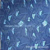 Coussin Composite Jacquard Isolation résistante à l'usure de haute qualité Technique tissée Tissu textile à la maison teint en fil pour siège de voiture