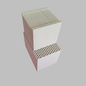 Support catalytique en céramique en nid d'abeille pour la purification des émissions automobiles, échangeur de chaleur en céramique en nid d'abeille - Product Image 1