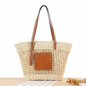 Sac à main élégant pour femme avec un fini crocodile au design moderne pour la vie urbaine et les tenues tendance - Product Image 1