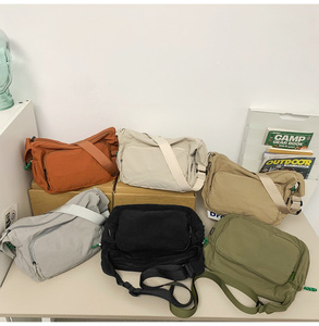Borsa a Tracolla in Stile Francese, Leggera e Semplice, Nuova <span class=keywords><strong>Moda</strong></span> Casual in Nylon Tinta Unita - Product Image 1