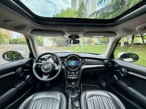 BMW <span class=keywords><strong>MINI</strong></span> 1.5T Automático de Segunda <span class=keywords><strong>Mano</strong></span>, Año 2022, Cuatro Plazas, Potencia Máxima 102 Hp, Equipado con Asientos de Cuero y Neumáticos de 16 Pulgadas - Product Image 4