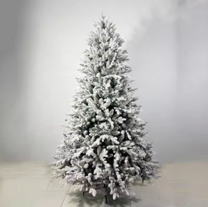 Arbres de Noël artificiels en PVC et PE de haute qualité de 6 pieds, 7 pieds, 7.5 pieds et 10 pieds Edelweiss à prix d'usine. - Product Image 1