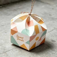Boîte en papier de haute qualité avec poignée pour l'emballage de chocolats et de pâtisseries, pour les desserts sucrés, les beignets, les biscuits et les gâteaux