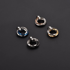 Collier pendentif Hip Hop trois cercles, bijou de mode punk pour couple, en acier inoxydable, avec breloque cercles entrelacés - Product Image 4