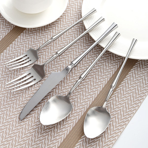 Ensemble <span class=keywords><strong>de</strong></span> <span class=keywords><strong>couverts</strong></span> modernes en acier inoxydable 304 <span class=keywords><strong>de</strong></span> Chine, finition mate, design minimaliste, pour cadeaux d'entreprise - Product Image 3