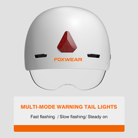 Casque Caméra Enregistreur Sport Action Caméra Construit en 32G avec Avertissement Feu Arrière et Lampe de Poche LED Avant