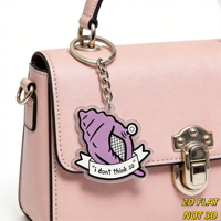 Porte-clés et breloque de sac en acrylique « I Don't Think so » avec coquille de conque violette, filet et bannière, style Sassy Kawaii Gothique