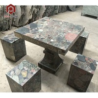 Plans de travail de cuisine en granit coloré, tables et chaises de jardin d'extérieur de haute qualité