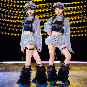 Trajes de Baile Jazz para Niñas, Bolero con Lentejuelas Plateadas, Top Corto Negro, Pantalones Cortos con Adorno de Plumas, Atuendo para Actuaciones en Escenario, Ropa Infantil - Product Image 1