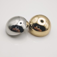 Boutons en métal ronds brillants de luxe 24L, vente en gros directe d'usine pour accessoires vestimentaires de luxe