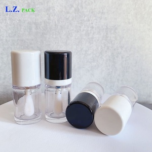 LZ Pack Newest Round 9ml Black White Big Wand Lipgloss <span class=keywords><strong>Tubes</strong></span> Chubby Custom Repulpant Lip Gloss <span class=keywords><strong>Tubes</strong></span> Packaging With Big Wand - Product Image 2