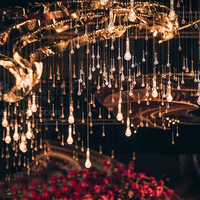 Ensemble de lumière LED acrylique de luxe pour événement mariage plafond décoratif gouttes d'eau éclairage décoration