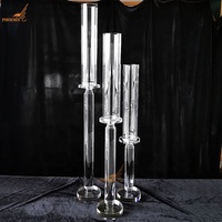 Ensemble de porte-bougies en cristal transparent élégant avec base ronde, décoration de table minimaliste pour mariages et événements de luxe