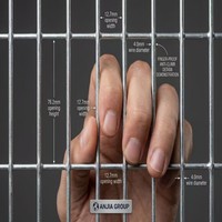 Clôture en treillis transparente anti-escalade robuste 358 en acier galvanisé, barrière de sécurité pour les délimitations de prisons et d'aéroports