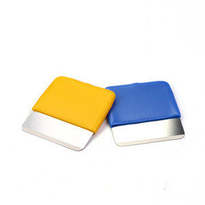Lame <span class=keywords><strong>de</strong></span> démontage en métal mince avec poignée en plastique, outil d'ouverture d'écran incurvé haute dureté et robuste pour le retrait d'écrans <span class=keywords><strong>de</strong></span> téléphone - Product Image 6