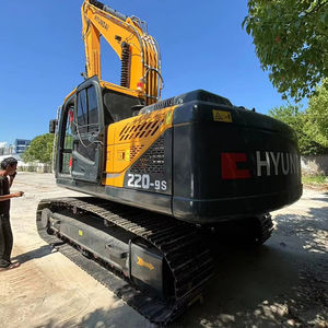 Excavatrice d'occasion HYUNDAI 220-9S Prix avantageux excellentes performances Excavatrice d'occasion HYUNDAI à vendre - Product Image 1