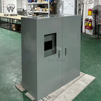 Boîtier de distribution industriel personnalisé en acier au carbone étanche IP65, armoire électrique autoportante avec presse-étoupe