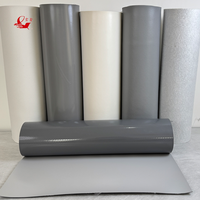 Membrane imperméable en PVC, feuille d'étanchéité renforcée avec couche de polyester pour toiture plate et étanchéité des bâtiments