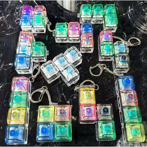 Mini teclado mecánico con retroiluminación, juguete de descompresión de 4 y 6 teclas para aliviar el estrés y jugar Tetris - Product Image 5