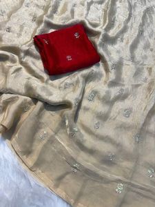 Sari Emrodairy de Doble Capa y Múltiples Secuencias con Blusa Combinada - Product Image 3